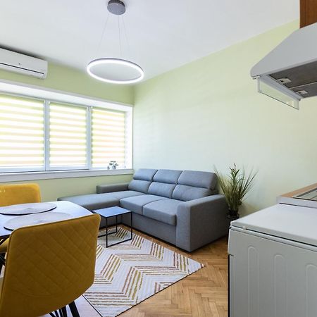 1Bdr Flat In Center Of Sofia Vitoshka Blvd Appartement Buitenkant foto